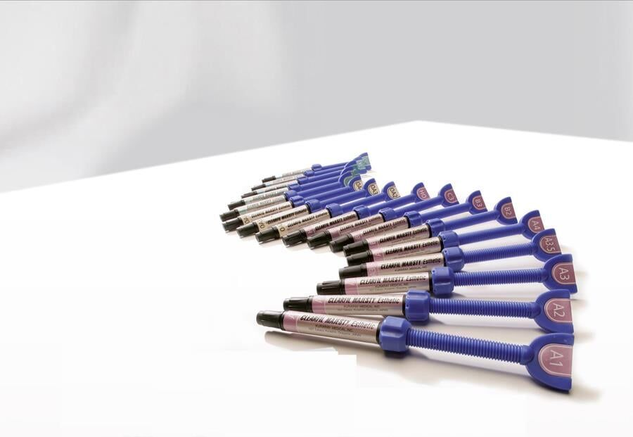 Kuraray Clearfil Majesty Esthetic Anterior Kompozit Refil